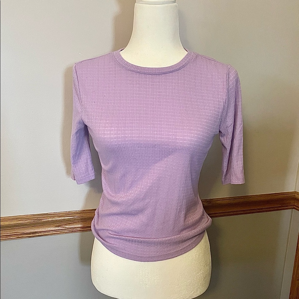 Like New Lilac Crop Top